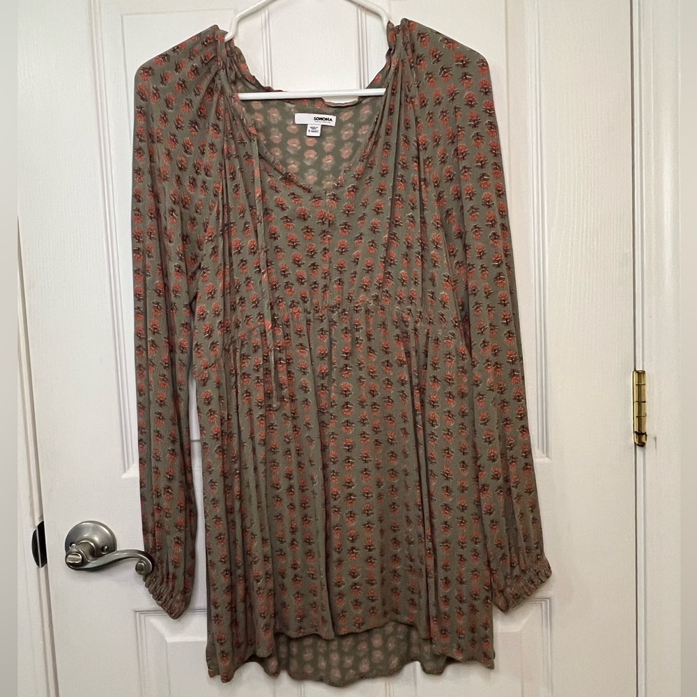 Sonoma Maternity Size S Green and Pink Floral Top